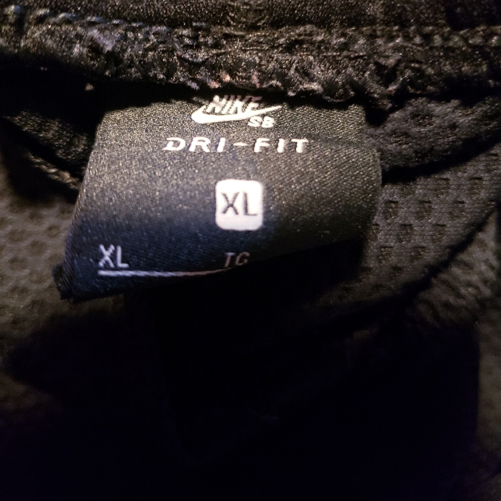 Nike SB Athletic Shorts Mens XL - Picture 5 of 5